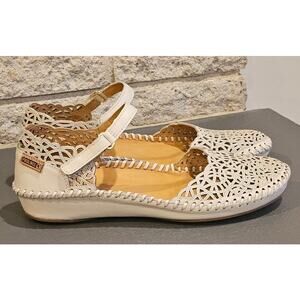 Pikolinos Puerto Vallarta Perforated Leather Mary Jane Flats, White, Sz 8.5